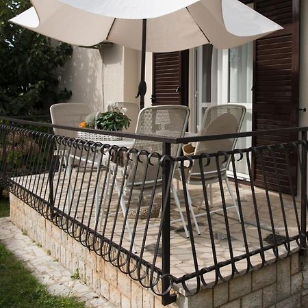Apartments Sandra Πόρετς Εξωτερικό φωτογραφία