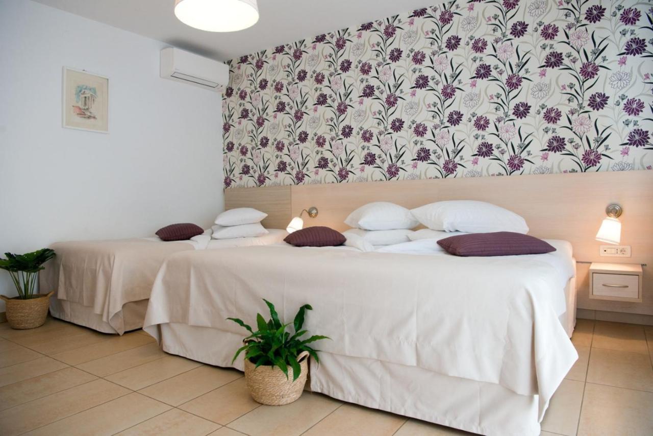 Apartments Sandra Πόρετς Εξωτερικό φωτογραφία