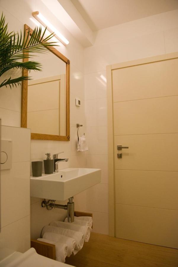 Apartments Sandra Πόρετς Εξωτερικό φωτογραφία