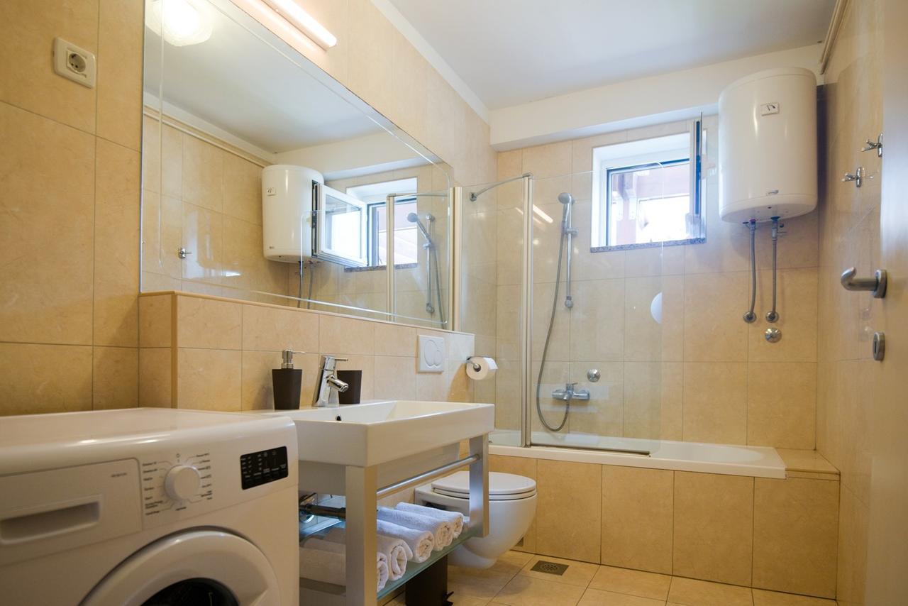 Apartments Sandra Πόρετς Εξωτερικό φωτογραφία