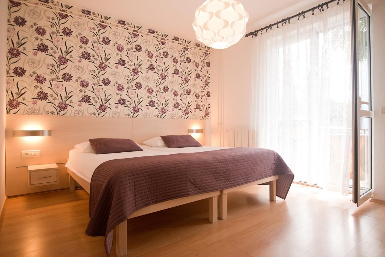 Apartments Sandra Πόρετς Εξωτερικό φωτογραφία